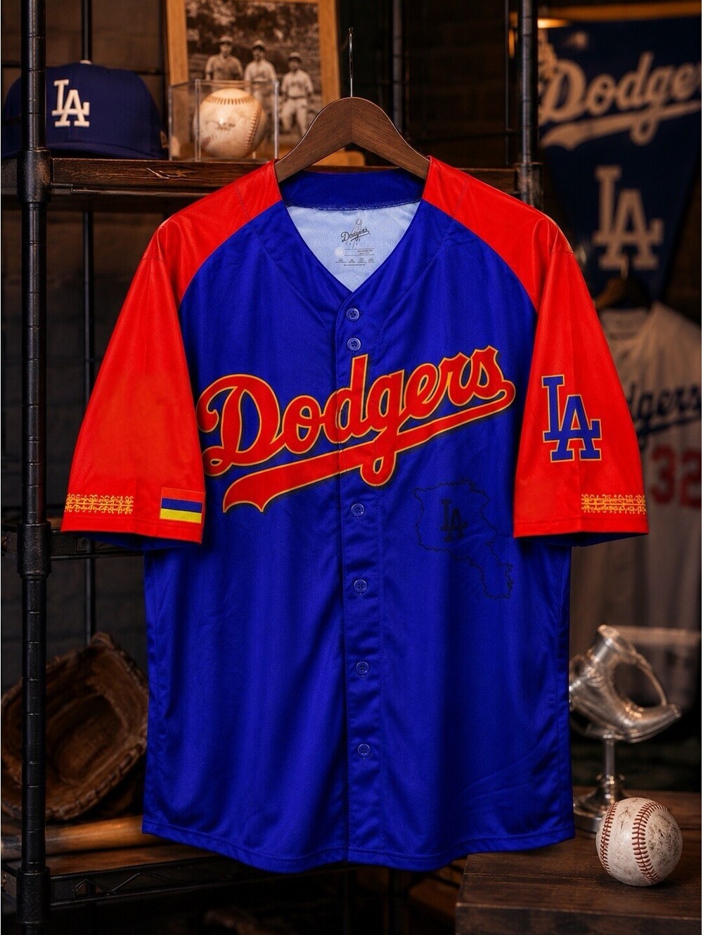 Los Angeles Dodgers 2024 Armenian Heritage Night Jersey Men's XL - A0135